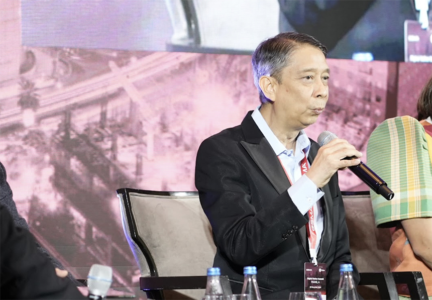 Globe VP for Regulatory Development and Strategy Emmanuel Estrada at GSMA Digital Nation Summit Manila.