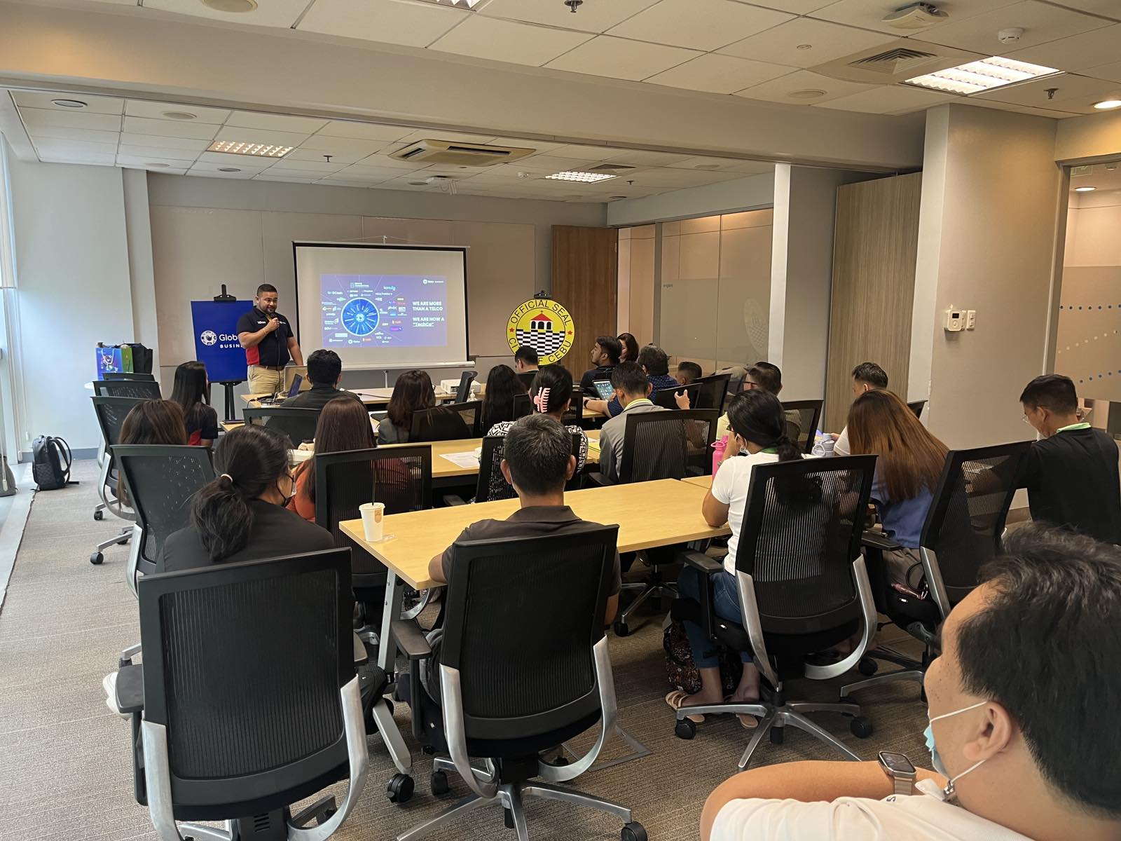 Globe Business conducts workshop in Cebu City.
