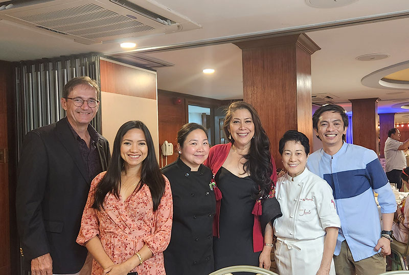 Chef Jessie with The Hapag Movement executives.