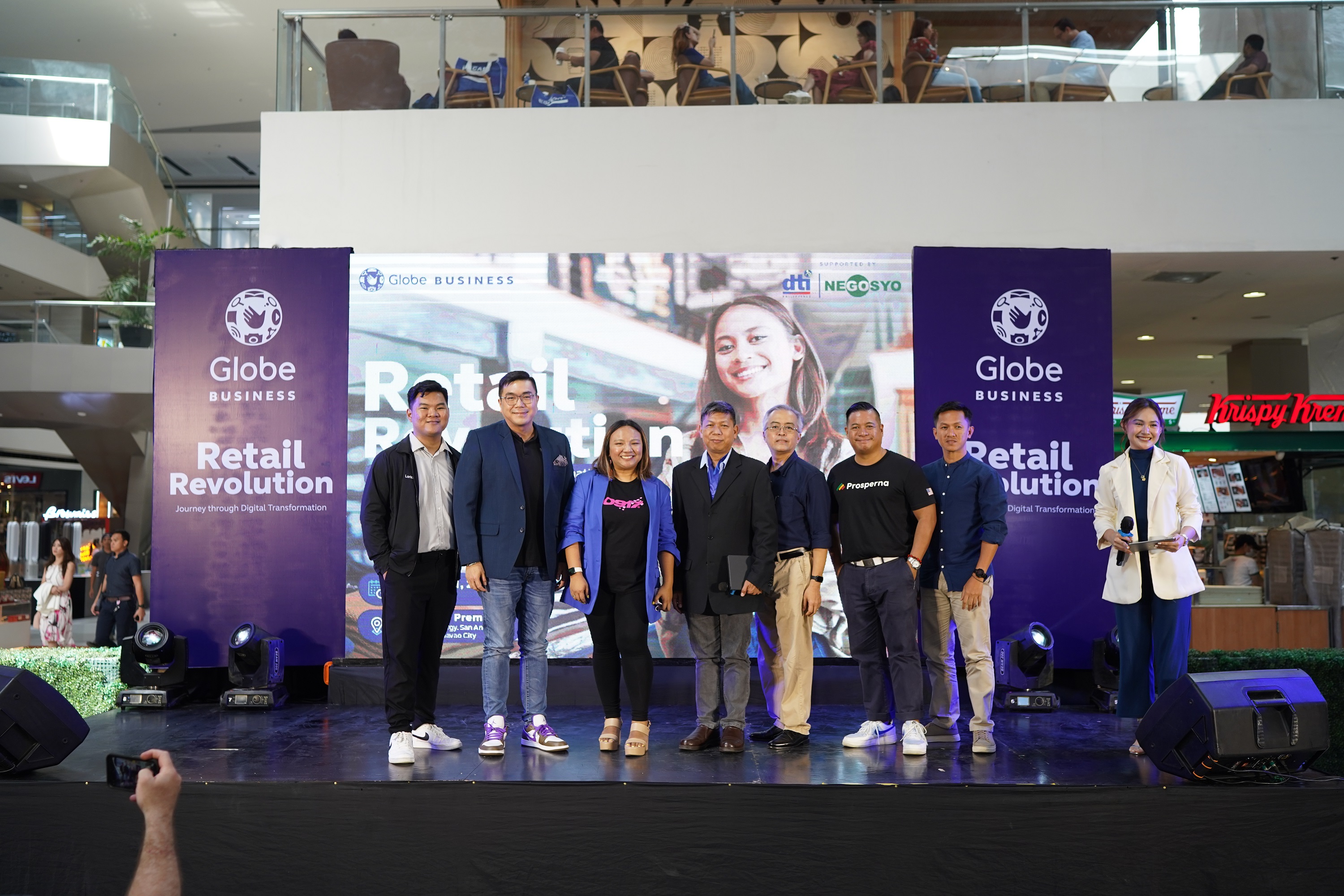 Globe Business leaders and industry leaders at the Retail Revolution Davao leg.
