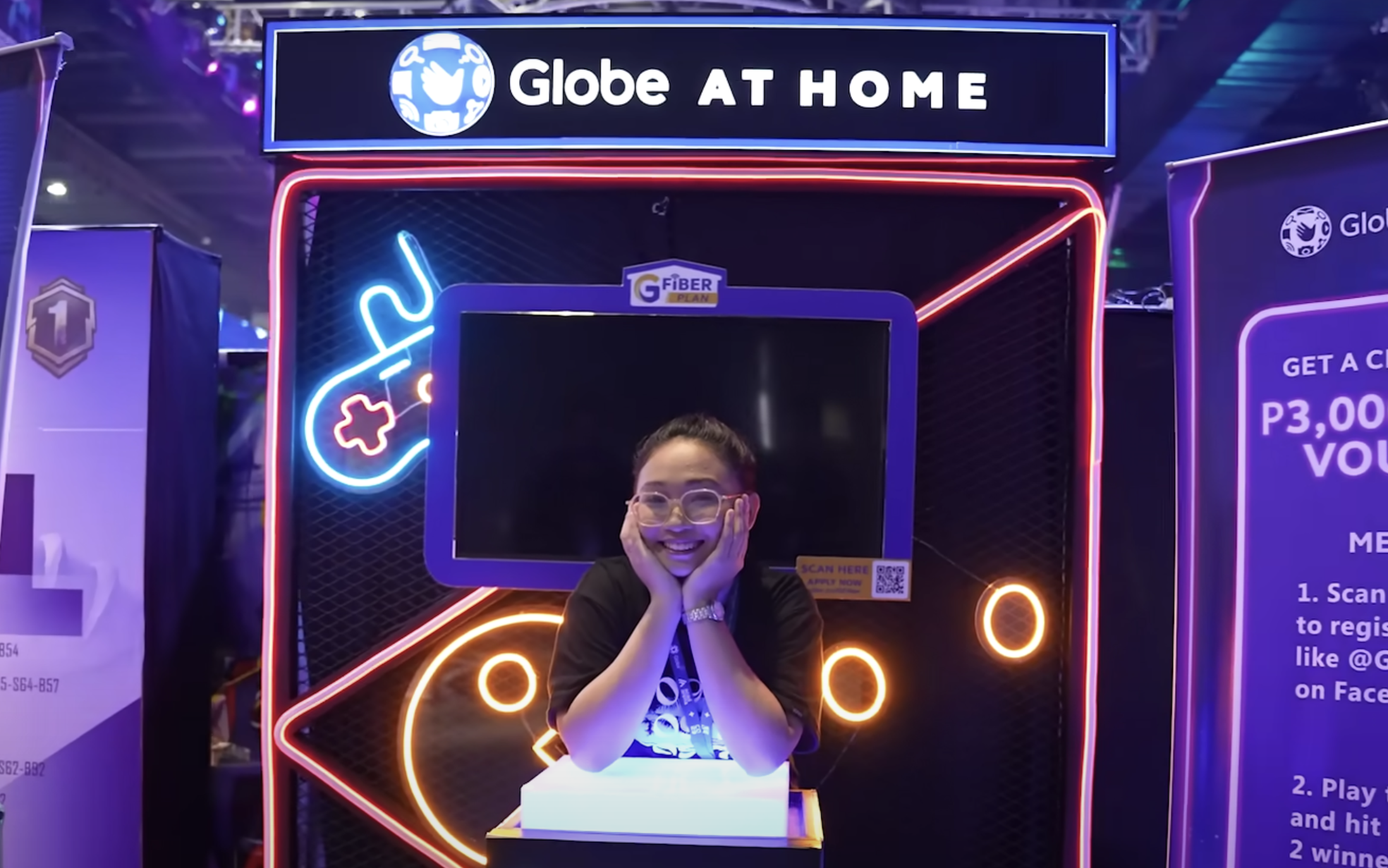 Globe AT HOME booth at CONQuest.