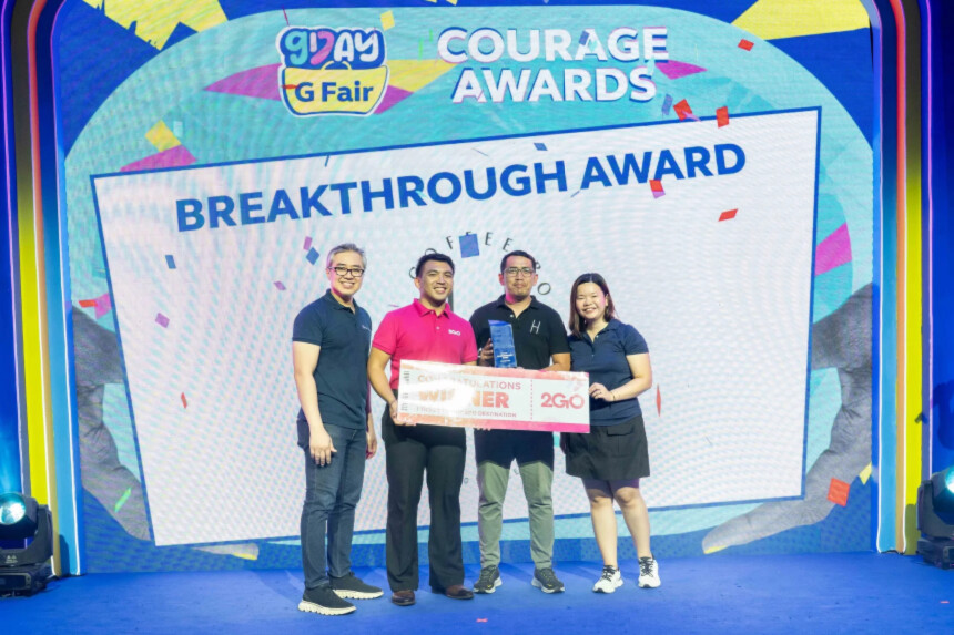 Harley Keith Yu of H Proper Coffee Roasters receiving the Breakthrough Award.