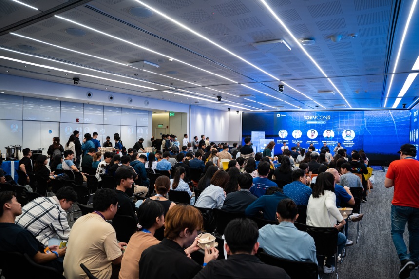 Students attending Globe DevCon 2025 at the Globe Tower.