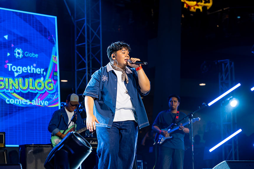 Photo of Cliff, a student from ACLC College, performing at Sinulog G Music Fest.