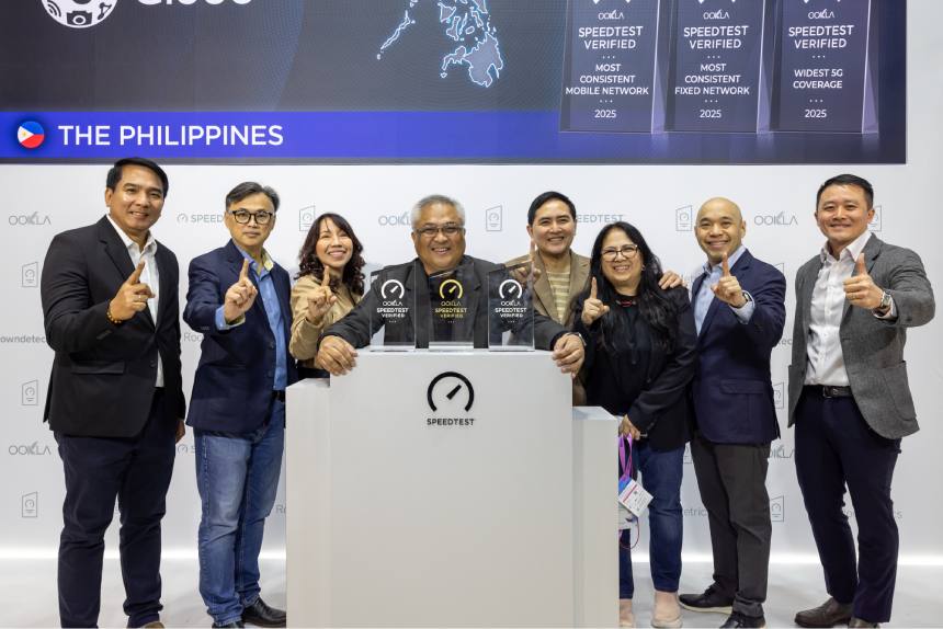 Globe Telecom leaders at the Ookla® Awards Celebration.