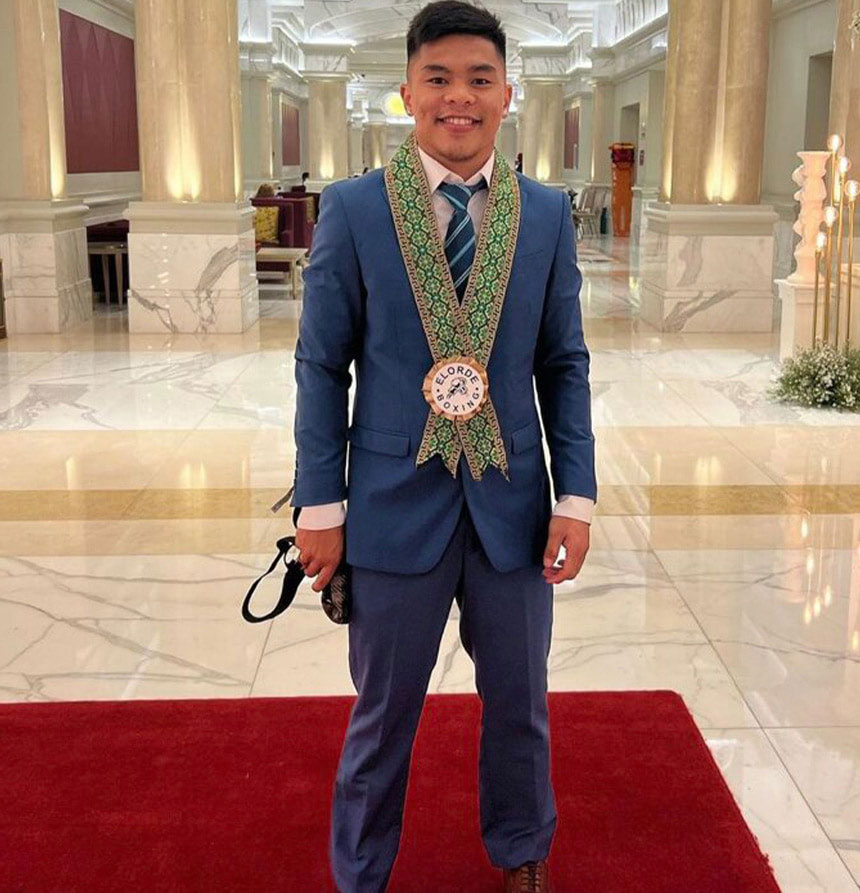 Photo of Carlo Paalam at the 23rd Gabriel Flash Elorde Boxing Awards.