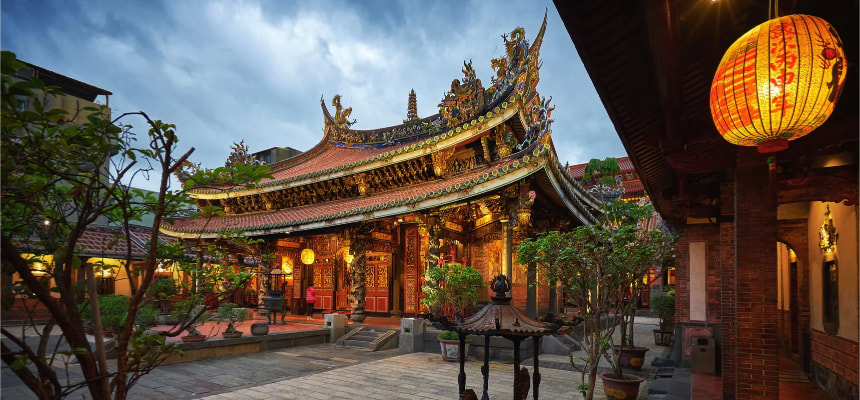 Dalongdong Baoan Temple in Taipei.
