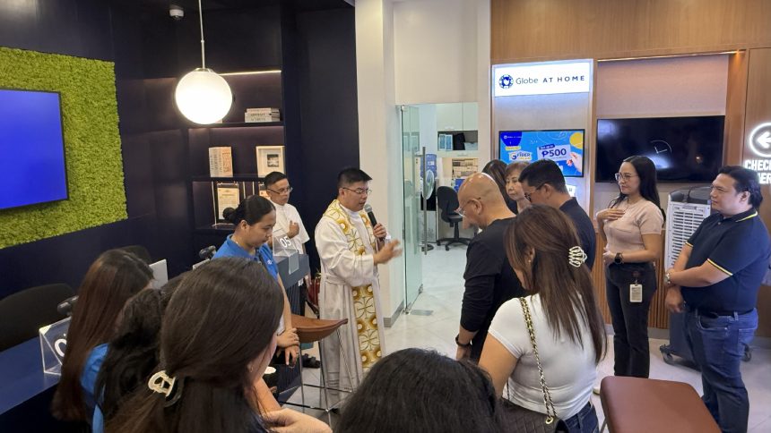 Globe Gen4 store opening in Bulacan.