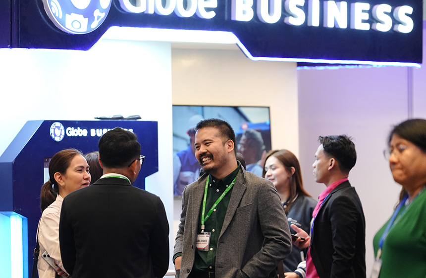 Globe Business representatives showcasing tech solutions for the HoReCa industry.