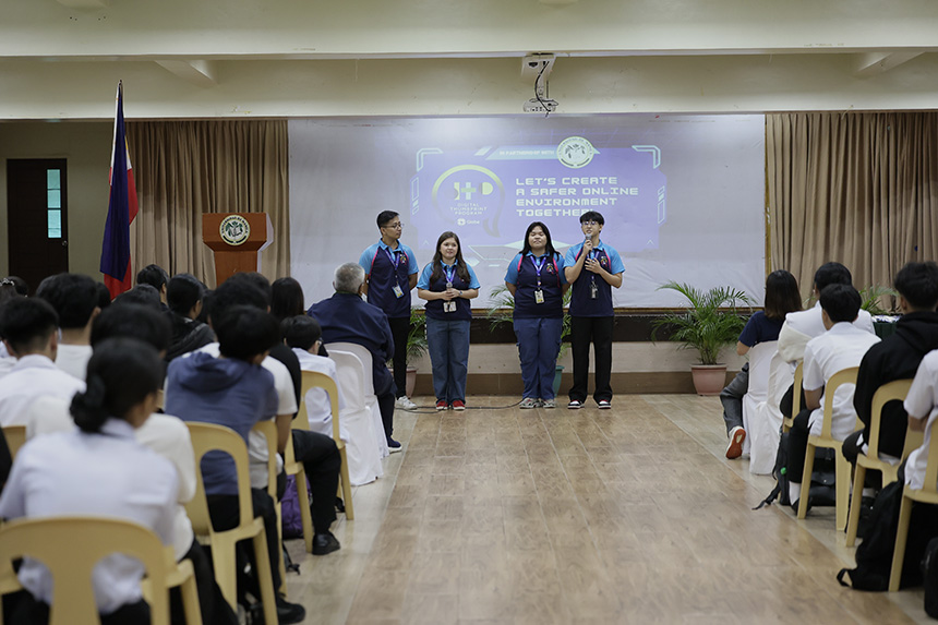Unibersidad de Manila students participate in Globe's Digital Thumbprint Program to increase their cybersecurity awareness and responsible digital citizenship.
