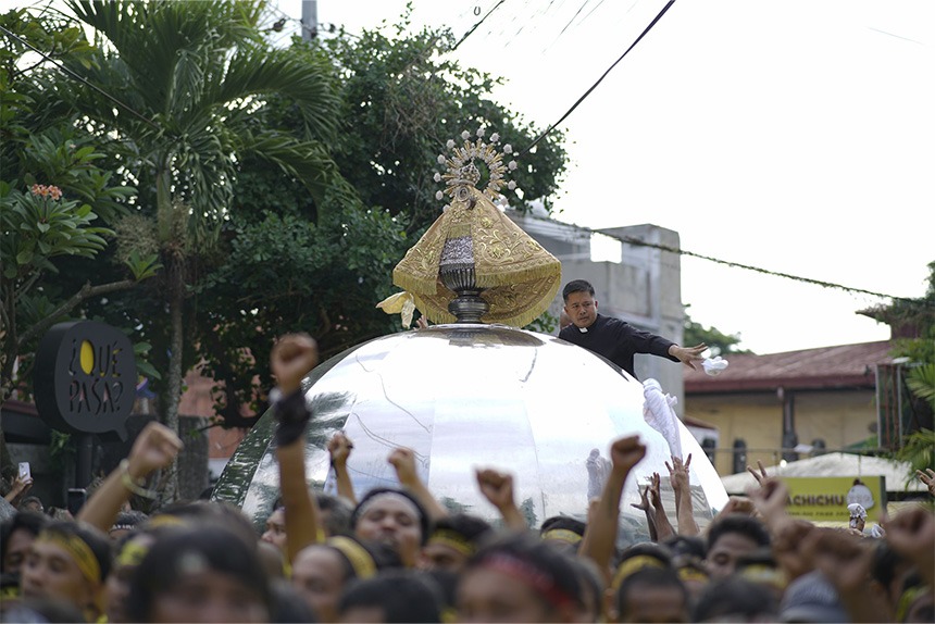 Our Lady of PeÃ±afrancia at the Traslacion Procession to the Naga Metropolitan Cathedral.